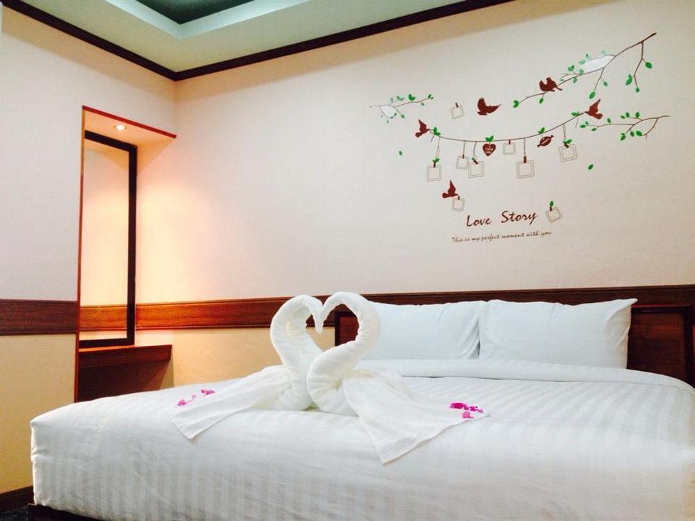 Airport Phuket Garden Resort Таланг Экстерьер фото