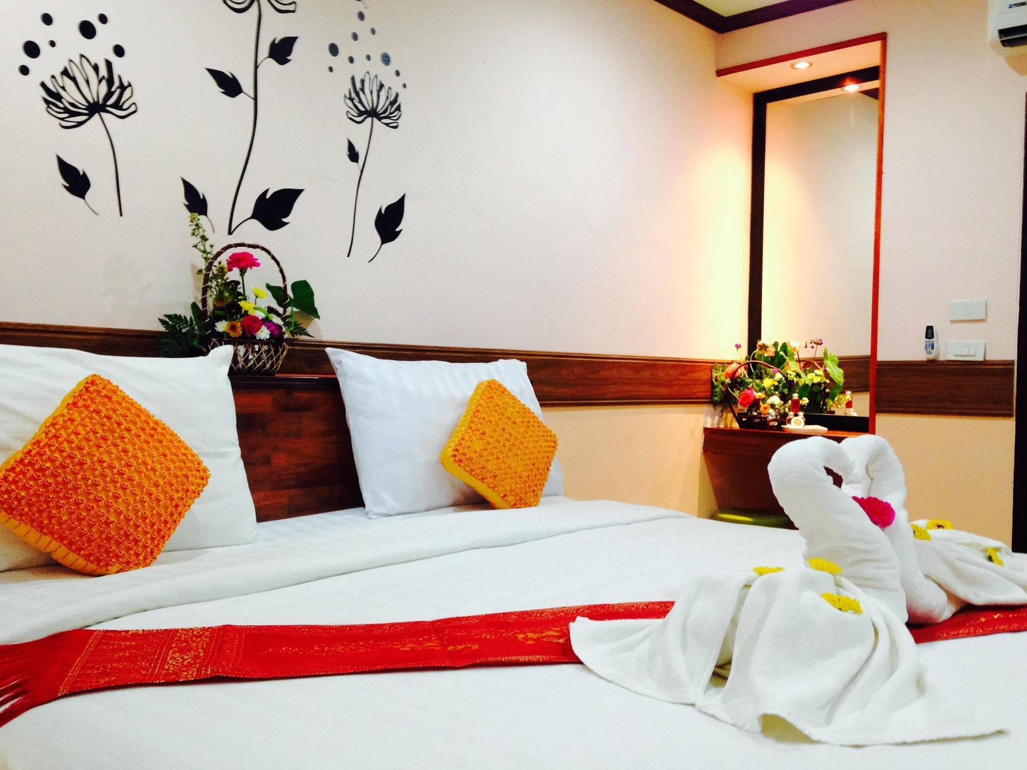 Airport Phuket Garden Resort Таланг Экстерьер фото