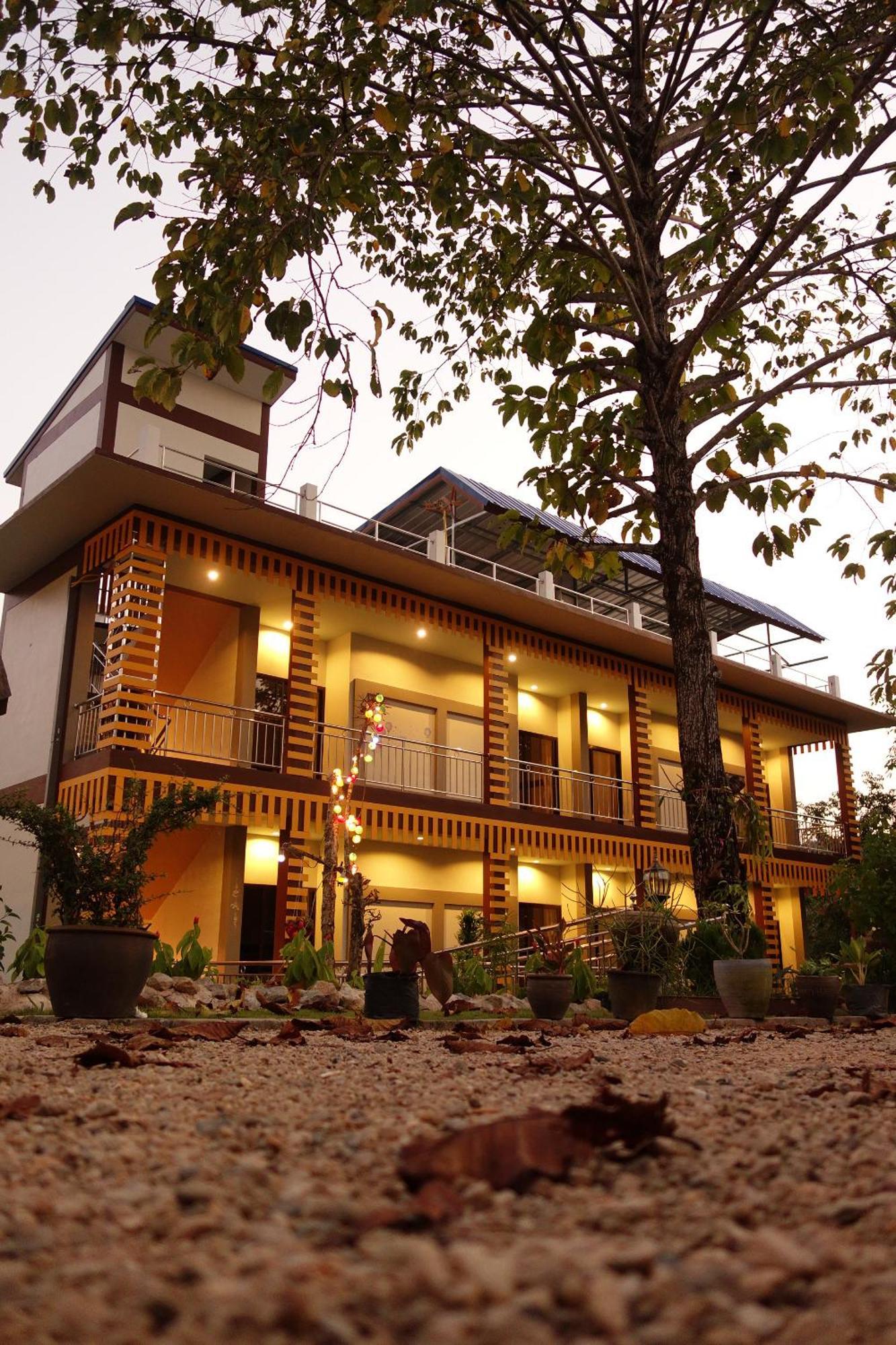 Airport Phuket Garden Resort Таланг Экстерьер фото