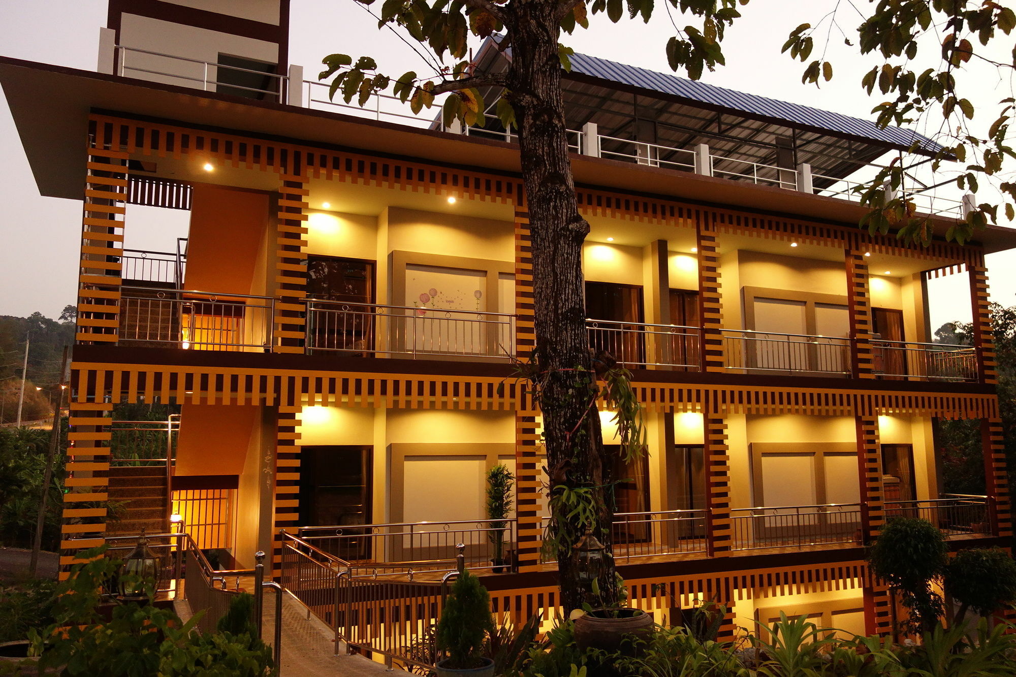 Airport Phuket Garden Resort Таланг Экстерьер фото